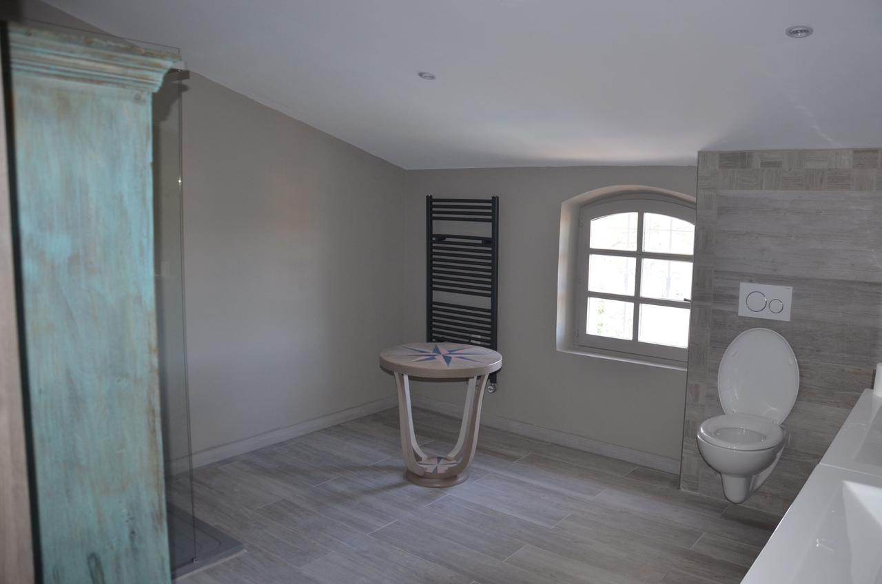Belle Maison Avec Piscine Dans Les Hauteurs A Saint Raphael Eksteriør billede